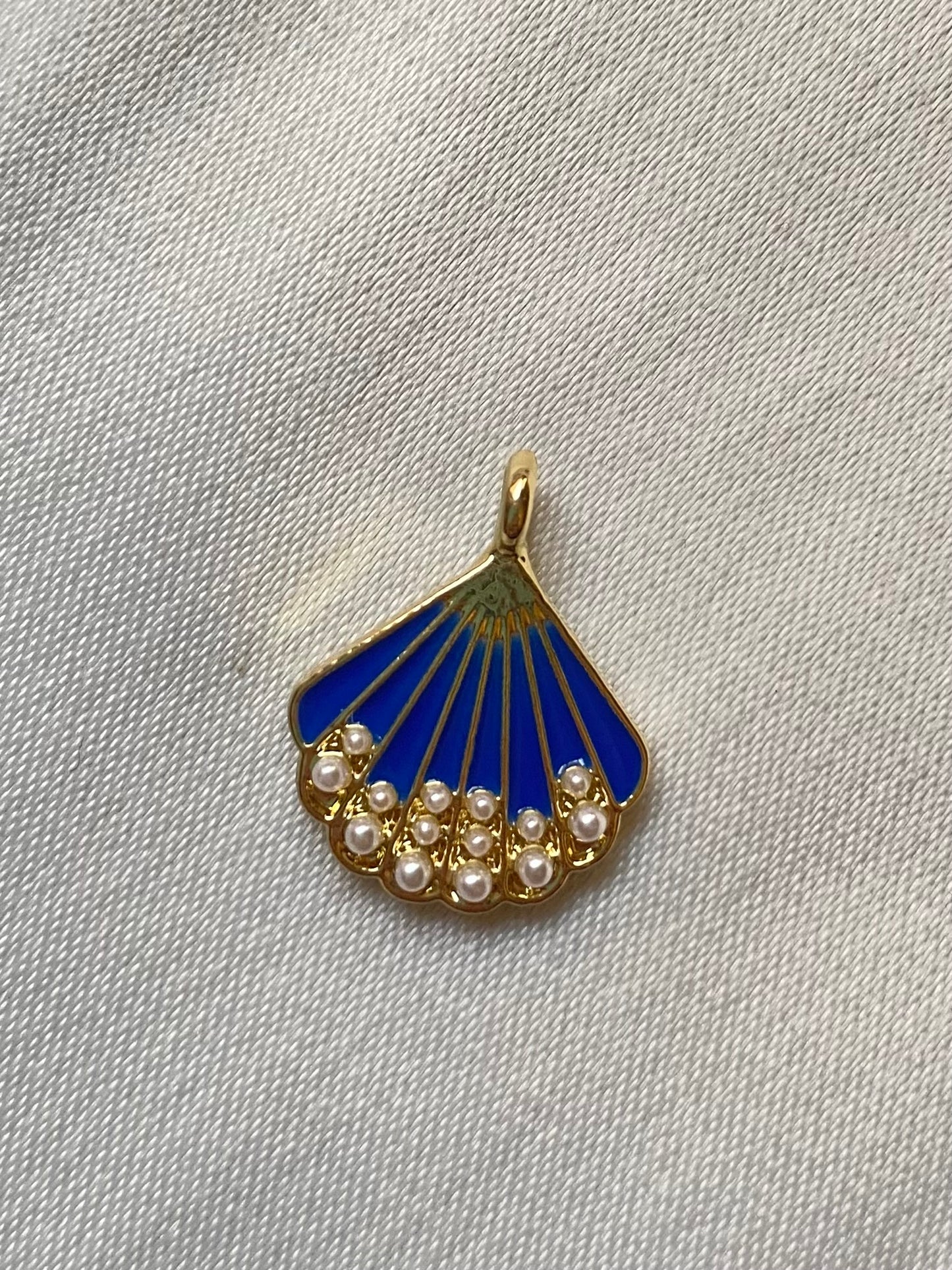 Pearls blue seashell