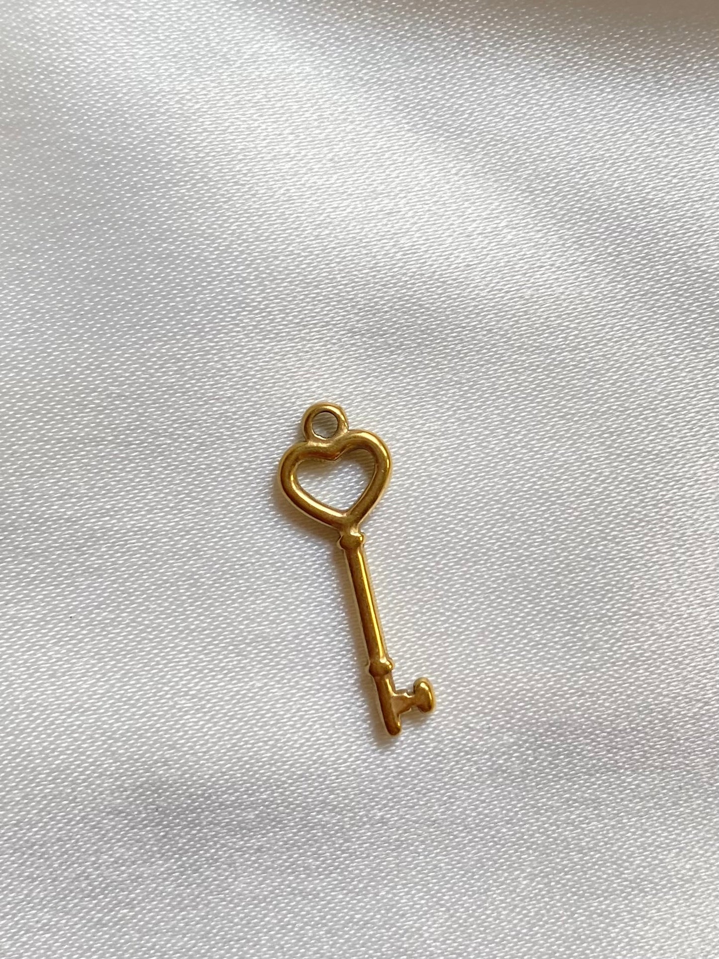 Hollow heart key