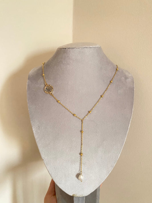 Pearl drop necklace
