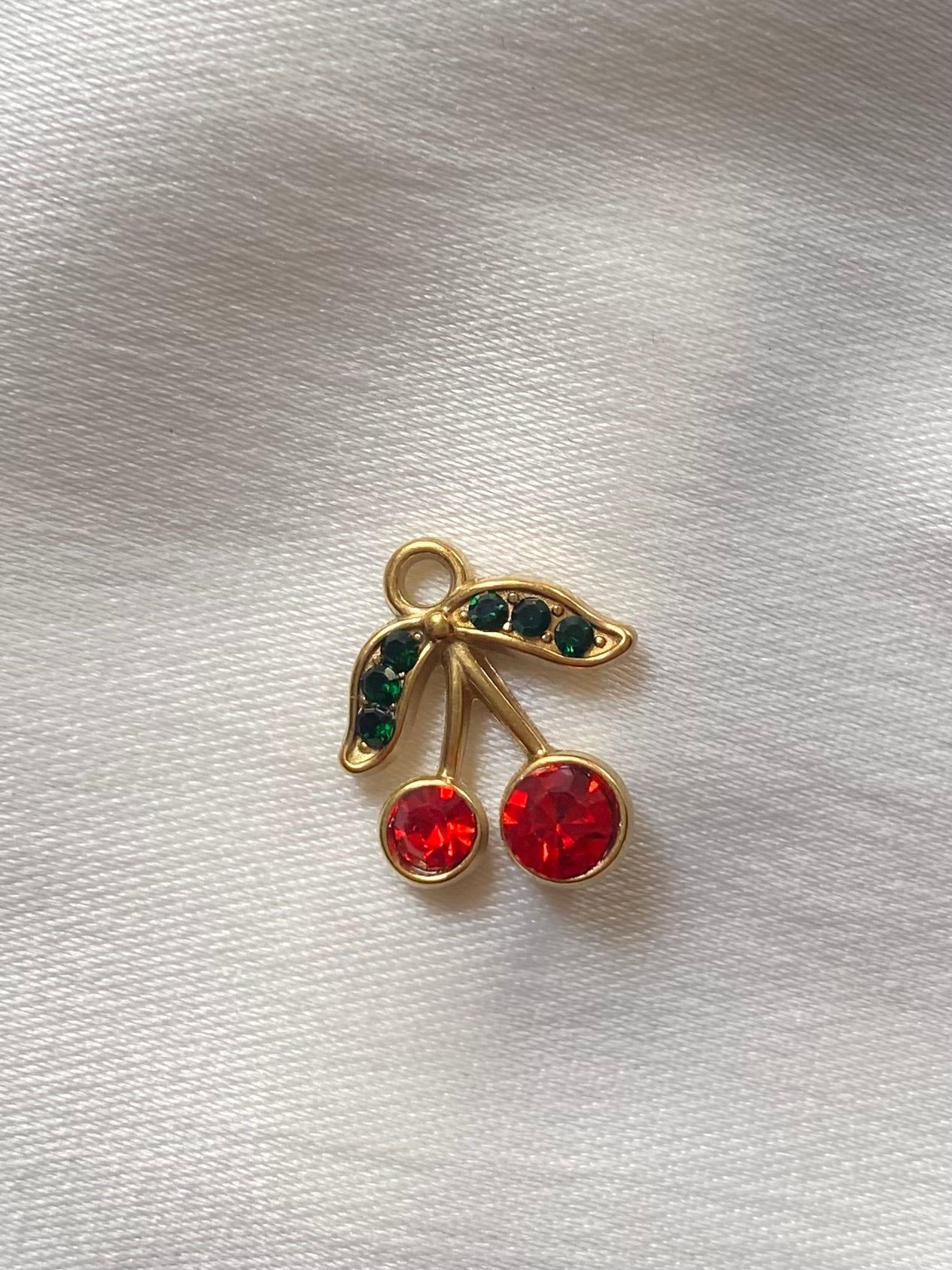 Stainless steel crystal cherry