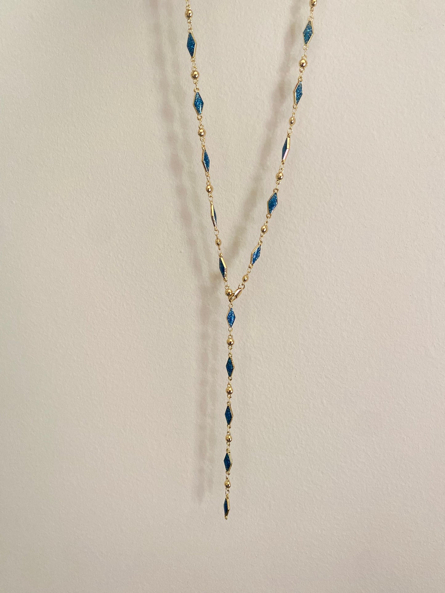 Diamonds drop necklace