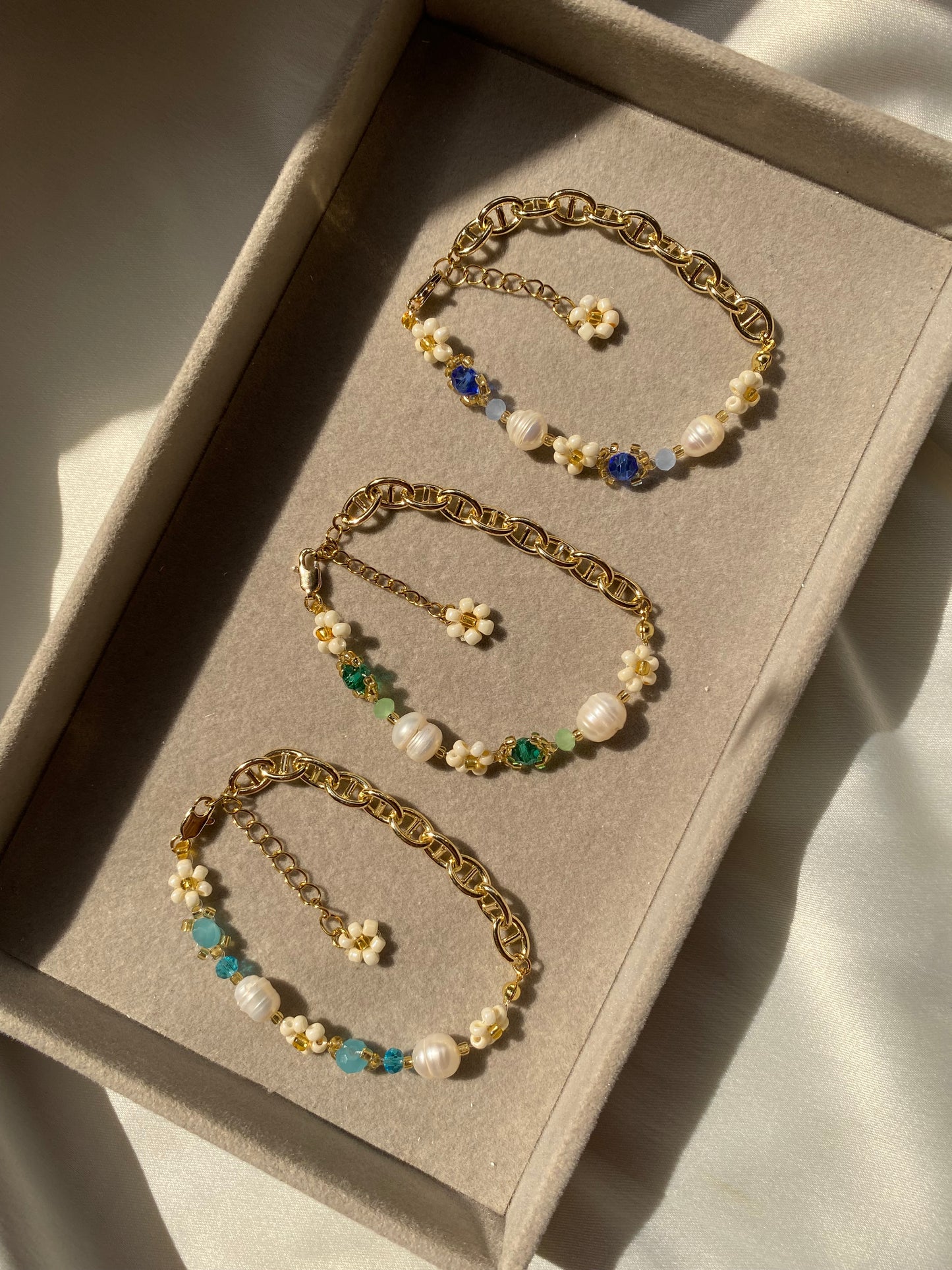 Half chain half flowers