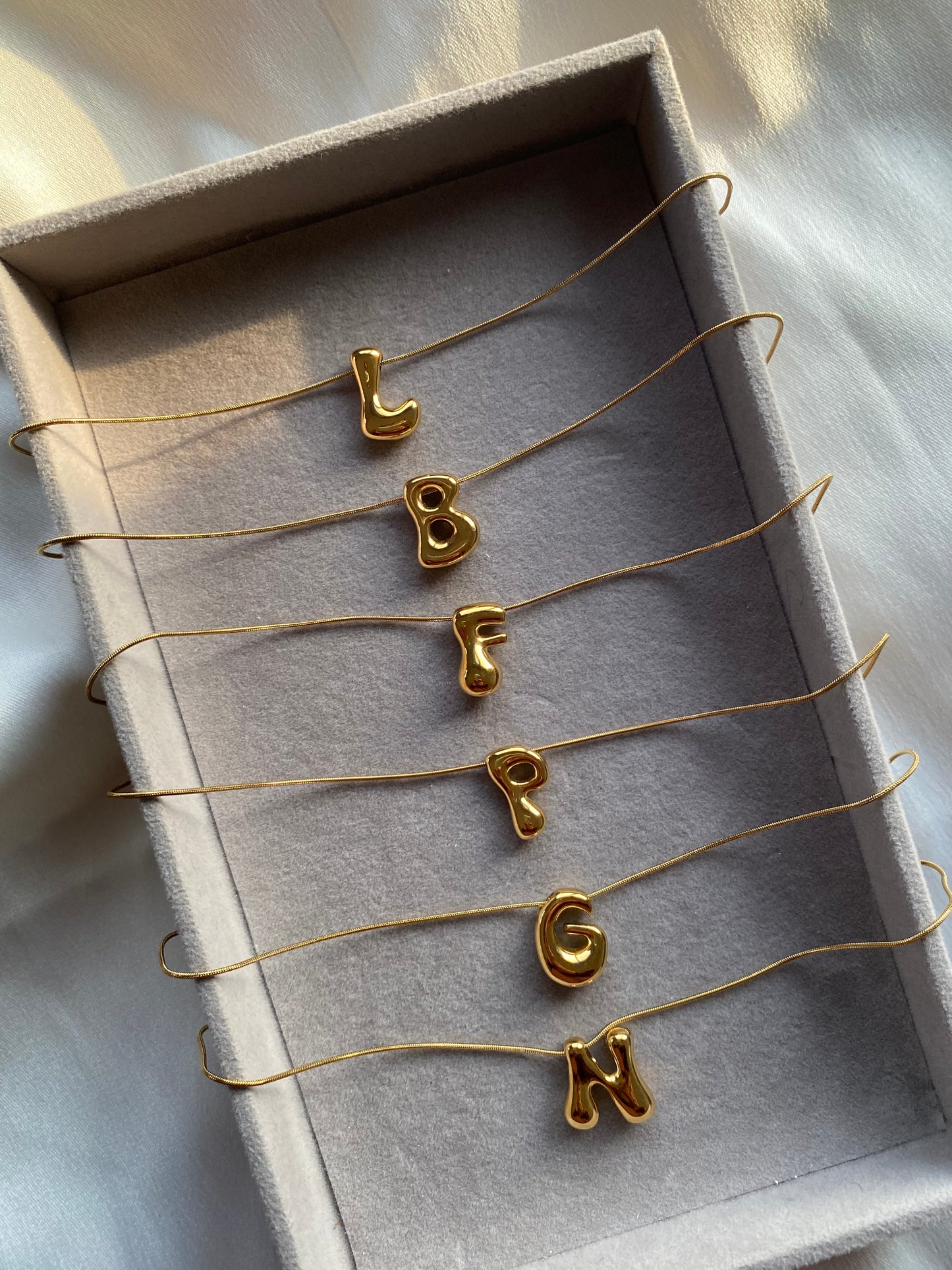 Bubbly initial necklace