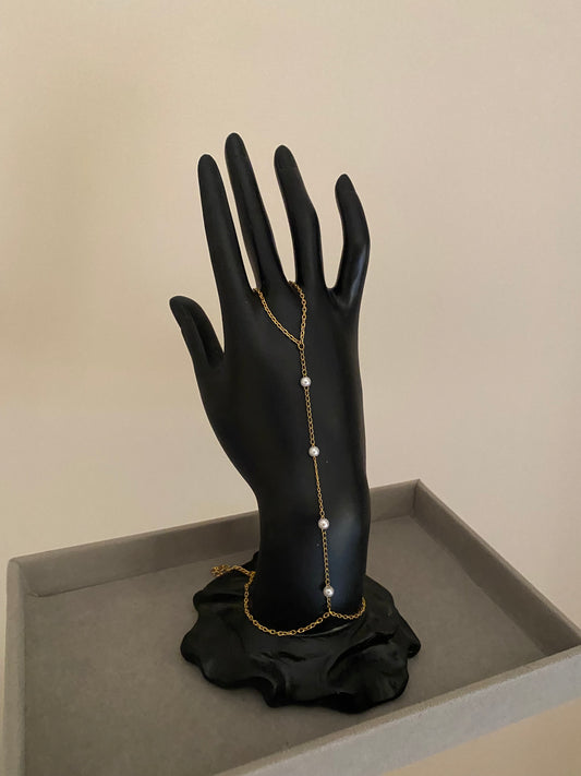 Pearls hand chain
