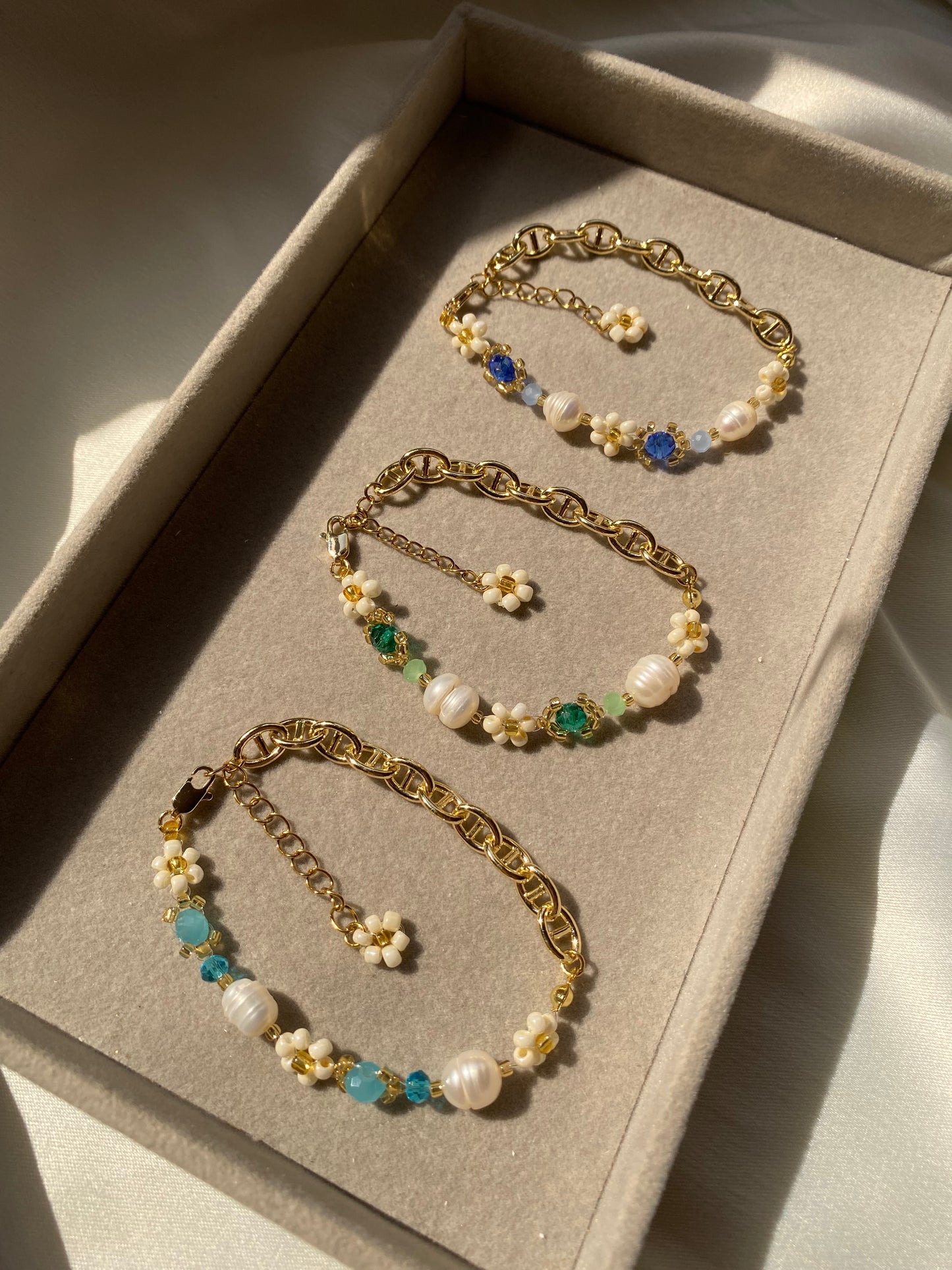 Half chain half flowers