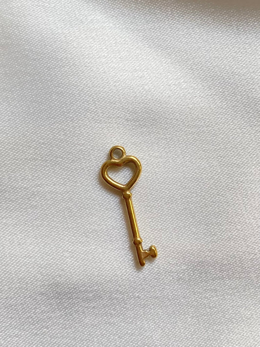 Hollow heart key